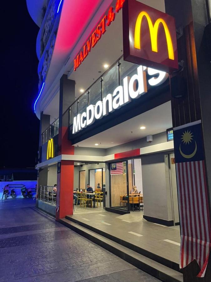 Jsadli Suite Troika Residence Kota Bharu Exterior foto